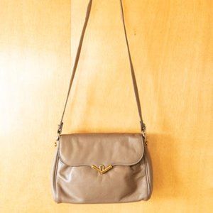 VIN MCM Etienne Aigner Taupe 100% Handmade Leather Crossbody Purse